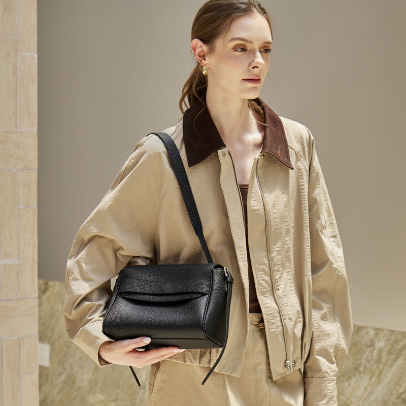 Sac bandoulière à rabat en cuir véritable grain litchi avec bandoulière réglable