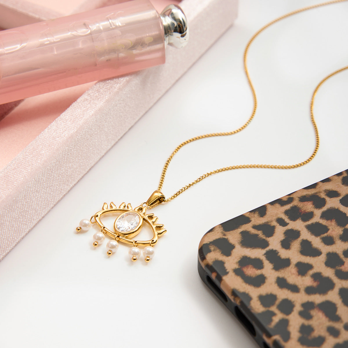 Vintage Halskette mit weißem Zirkon und Perlen, verziert mit dem bösen Blick 