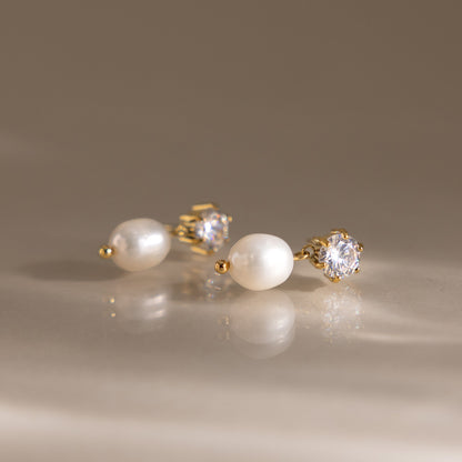 Chic Radiant French Vintage Heritage Pendant Earrings