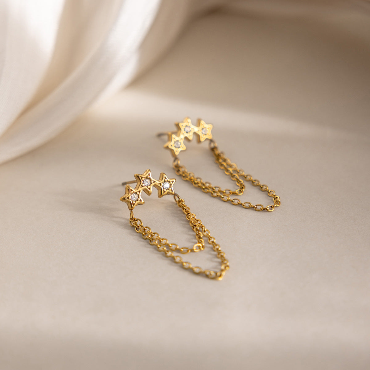 Chic Radiant Starlet Cluster Slender Tiered Drape Fringe Earrings