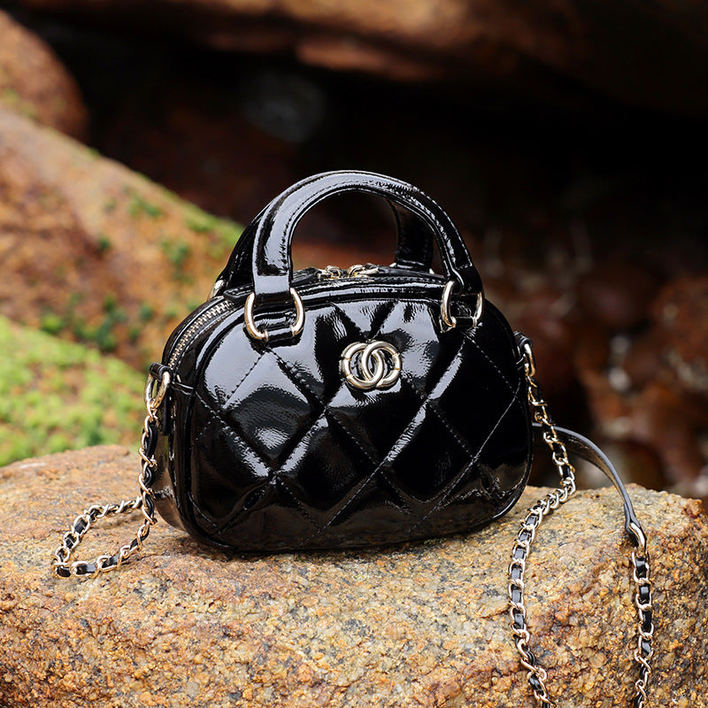 Exquisite Glossy Genuine Leather Quilted Chain Clutch Bag