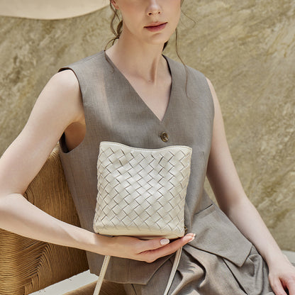 Handgefertigte gewebte Premium-weiche Echtleder-Schafsfell-Umhänge-Bucket Bag
