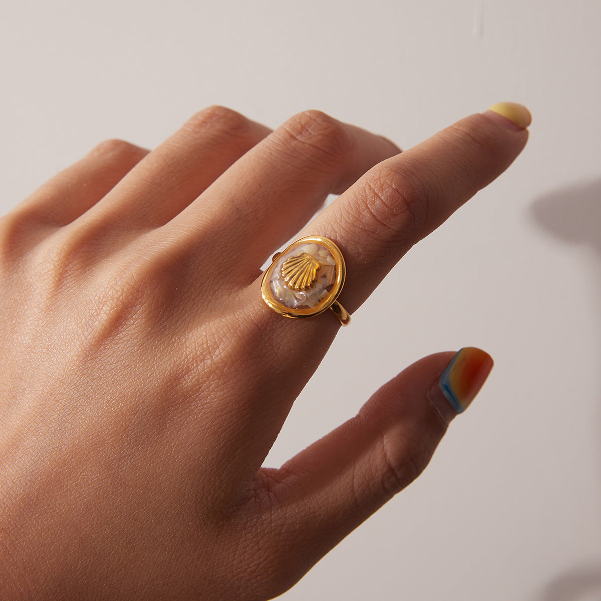 Sculpted Shell Coastal Charm Ring