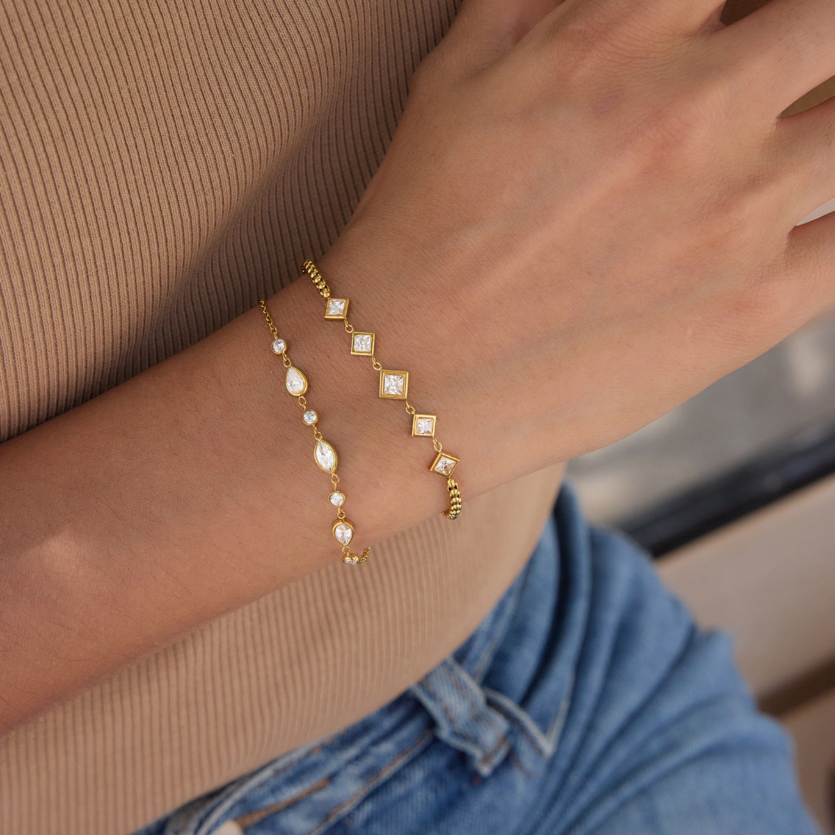 Luminous Dewdrop Geometric Bezel Layering Bracelet