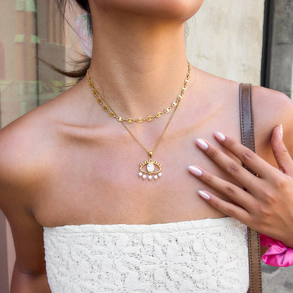 Vintage Halskette mit weißem Zirkon und Perlen, verziert mit dem bösen Blick 