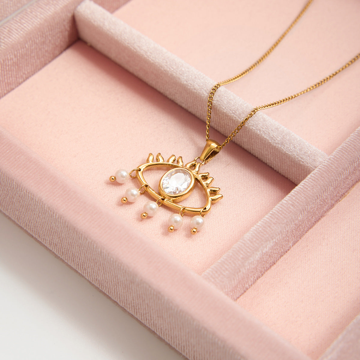 Vintage Halskette mit weißem Zirkon und Perlen, verziert mit dem bösen Blick 