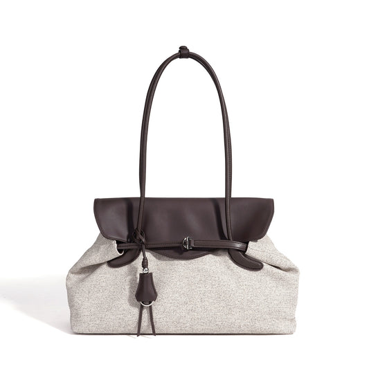 Zachte canvasclutch met ruime capaciteit en flap