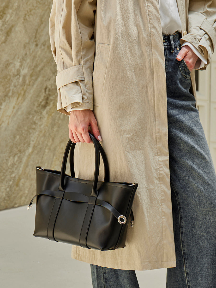 Ampia borsa tote a tracolla in pelle bovina semplice di lusso italiano
