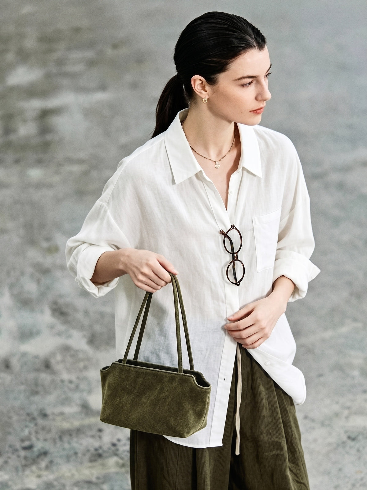 Pochette vintage en cuir suédé