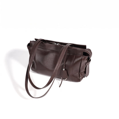 Zeitlose Clutch aus geschmeidigem Echtleder