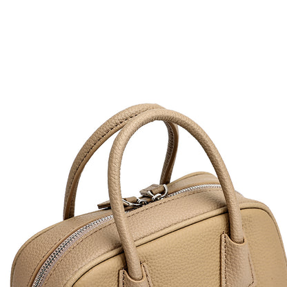 Mini borsa Boston pochette imbottita in vera pelle martellata