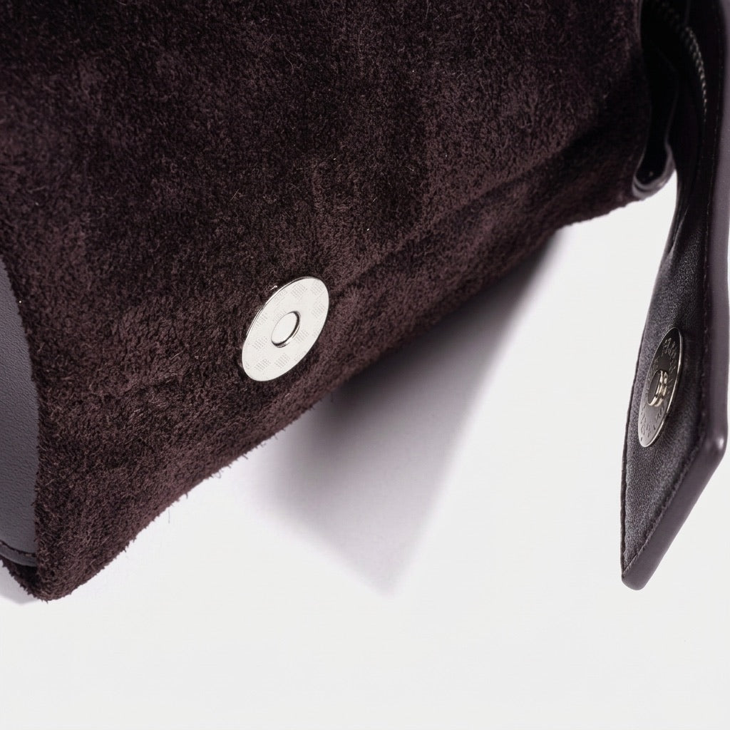 Schicke matte Baguette-Clutch aus echtem Leder
