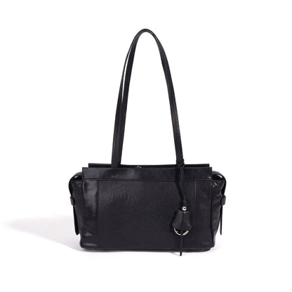 Zeitlose Clutch aus geschmeidigem Echtleder