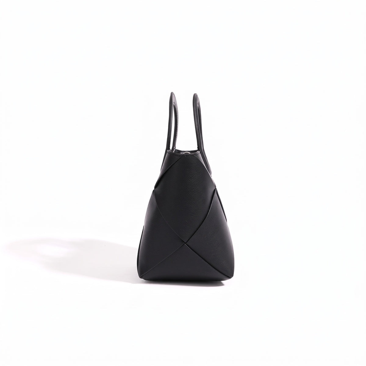 Refined Geometric Woven Genuine Leather Mini Bucket Clutch Bag