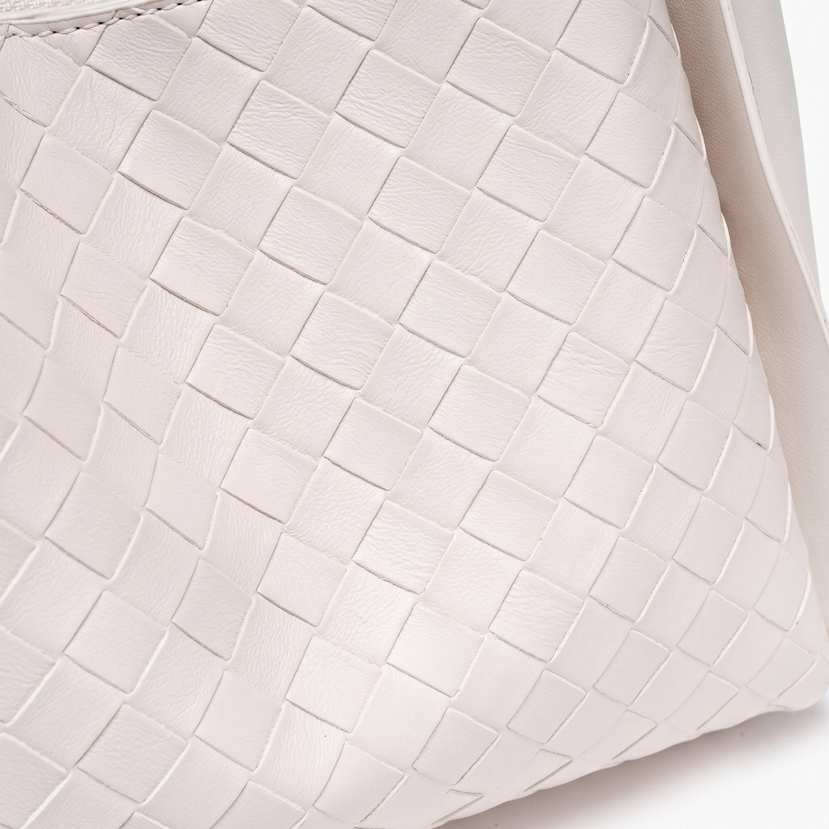 Sac pochette fourre-tout tressé intemporel en cuir écologique végan