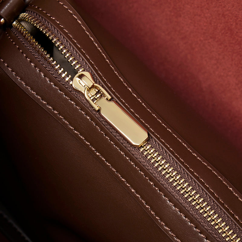Set di ampie borse tote semplici in vera pelle, minimaliste, da spalla