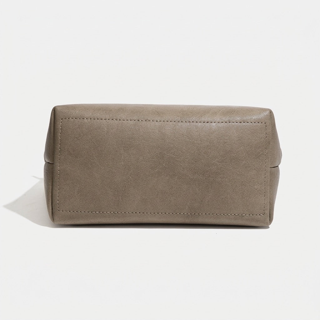 Heritage lässige Dumpling-Clutch aus echtem Leder
