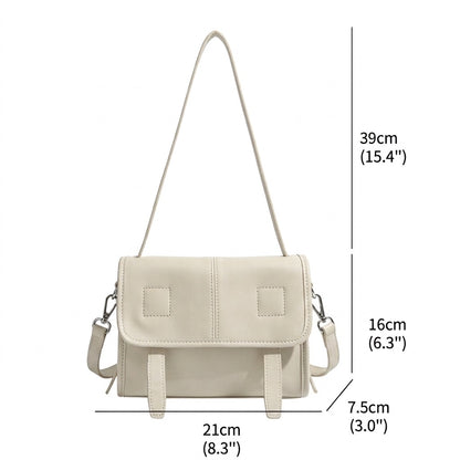 Borsa a spalla e tracolla minimalista in vera pelle testurizzata con patta