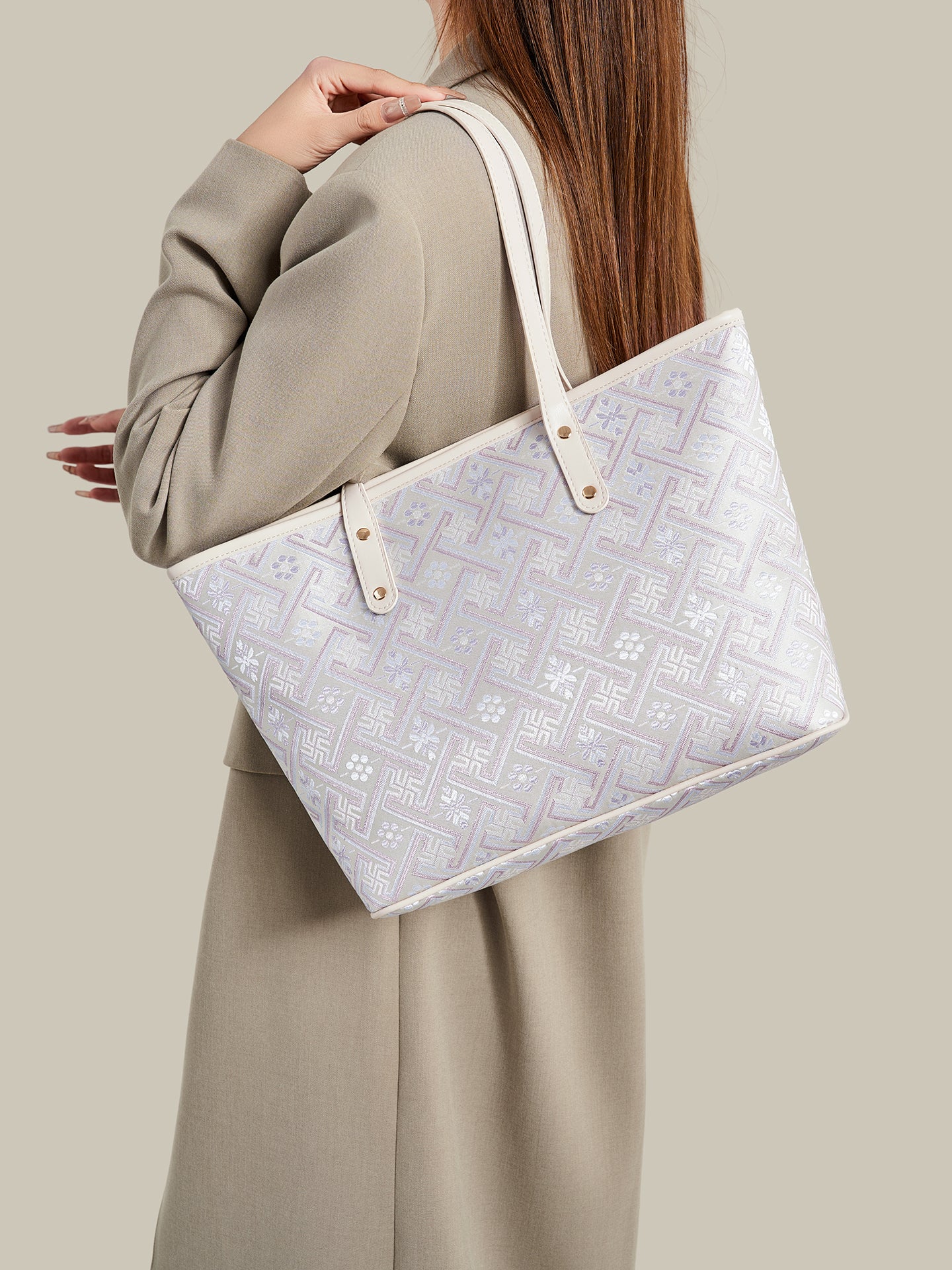 Graceful Oriental Motif Geometric Vegan Eco-Leather Tote Bag