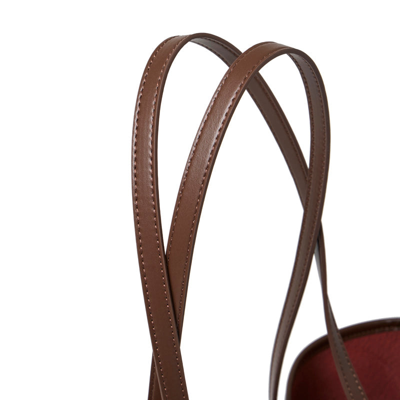 Set di ampie borse tote semplici in vera pelle, minimaliste, da spalla