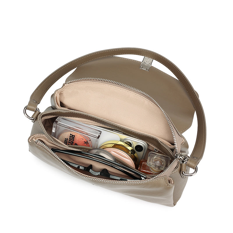 Borsa minimalista a spalla in vera pelle con fibbia H distintiva