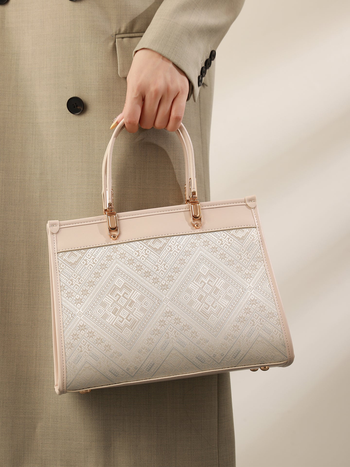 Exquisite Geometric Vegan Eco-Leather Clutch Bag