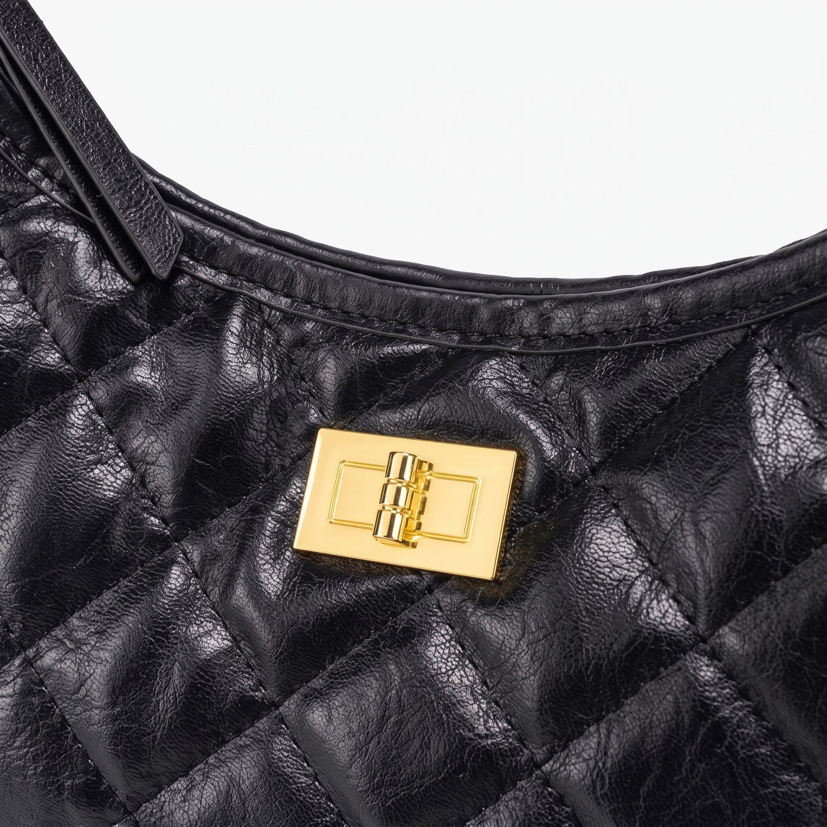 Borsa hobo pochette classica trapuntata, in ecopelle vegana, con catena