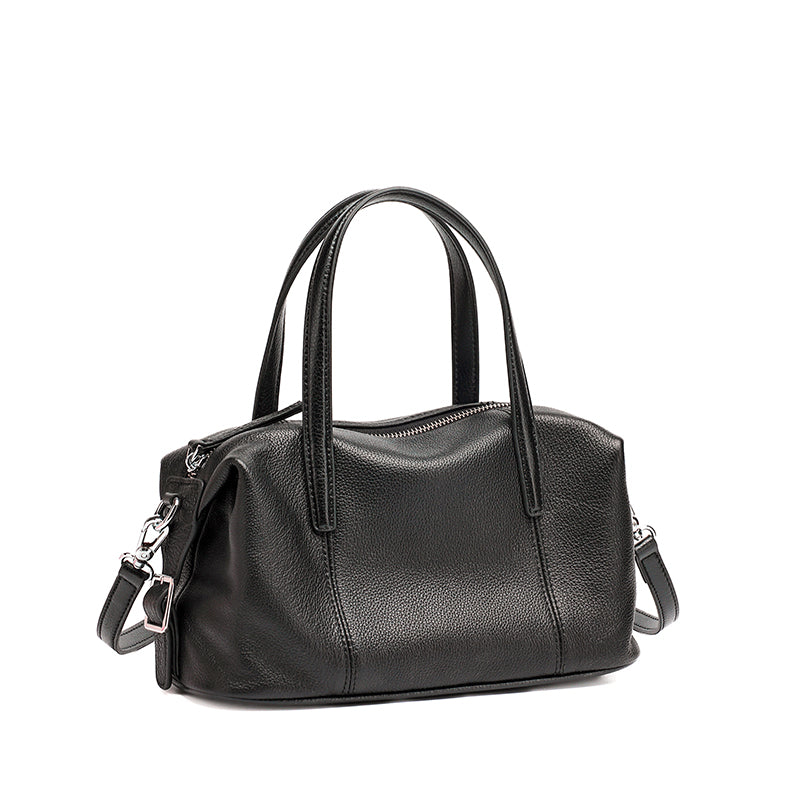 Borsa pochette a cuscino in vera pelle morbida dalla texture martellata