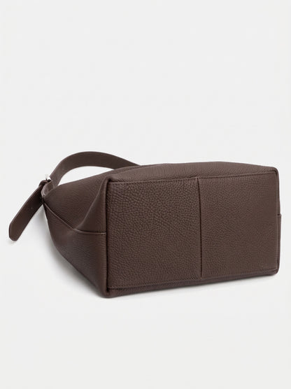 Borsa hobo a secchiello versatile in vera pelle con tracolla regolabile