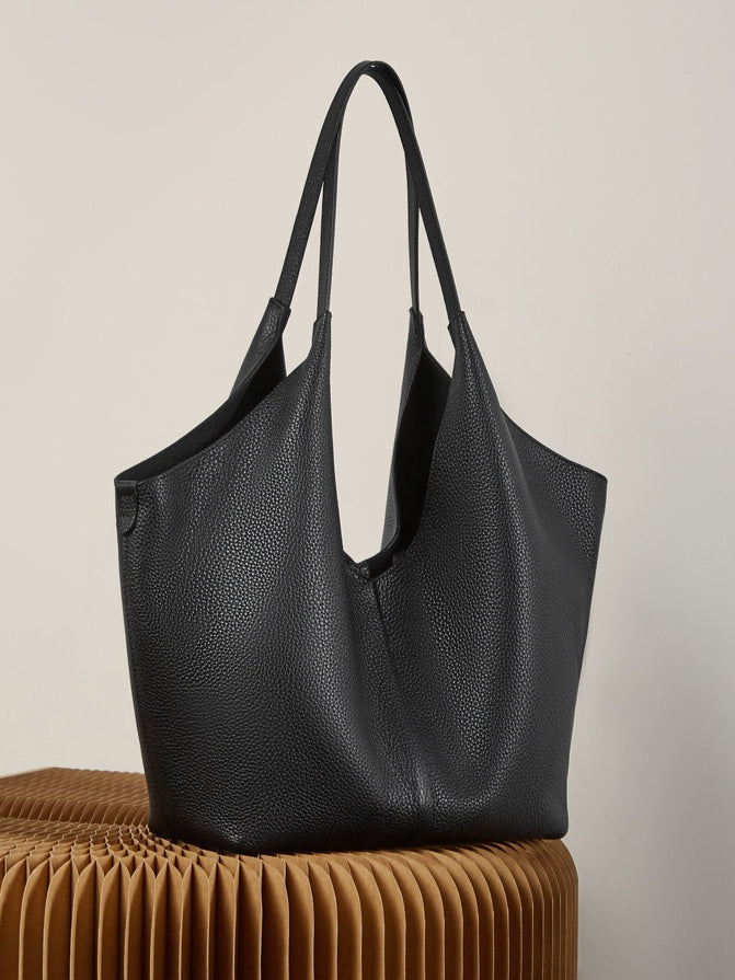 حقيبة إيثيرال في-كات جلد طبيعي | حقيبة هوبو بسيطة من جلد الحصى