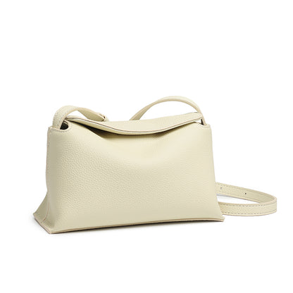 Borsa a tracolla di nicchia artigianale in vera pelle con chiusura magnetica nascosta