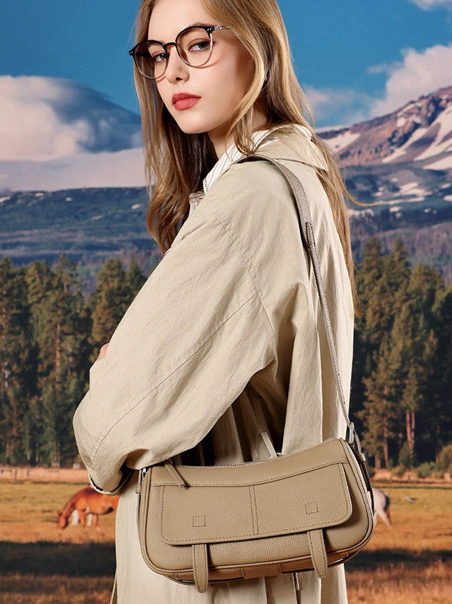 Mellow Pebbled Genuine Leather Flap Baguette Clutch Bag