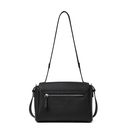 Borsa a tracolla con patta in vera pelle effetto litchi e tracolla regolabile