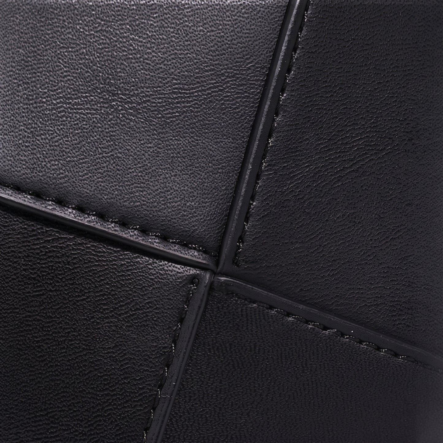 Refined Geometric Woven Genuine Leather Mini Bucket Clutch Bag